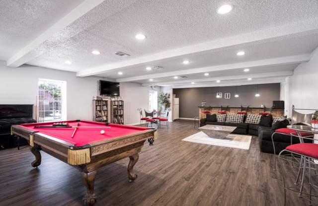 Fox Hall Apartments Gallery 3