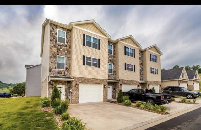 201 Red Oak Lane photos photos