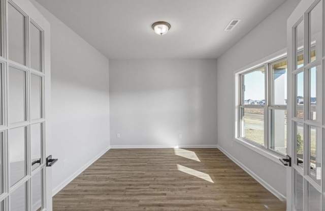 Move In Special!! Gallery 4