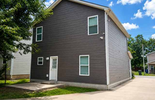 6 Bedroom Available For Pre Lease! Gallery 3