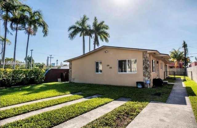 220 NW 46th St photos photos