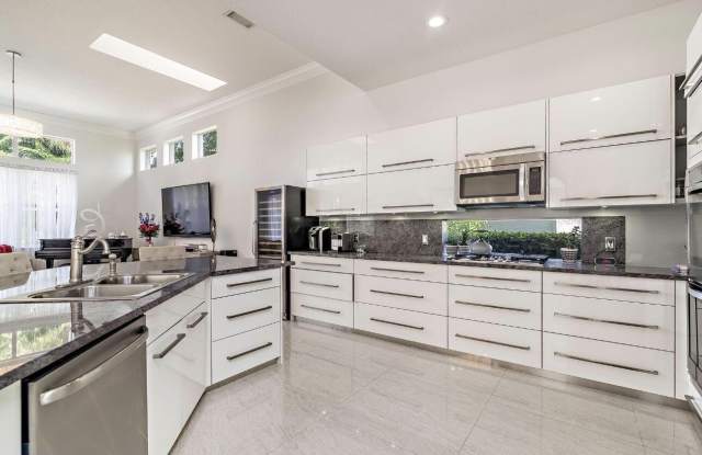 125 Pembroke Drive Gallery 4