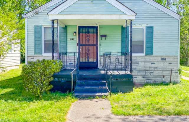 1332 Commerce St - 1332 Commerce Street, Petersburg, VA 23803