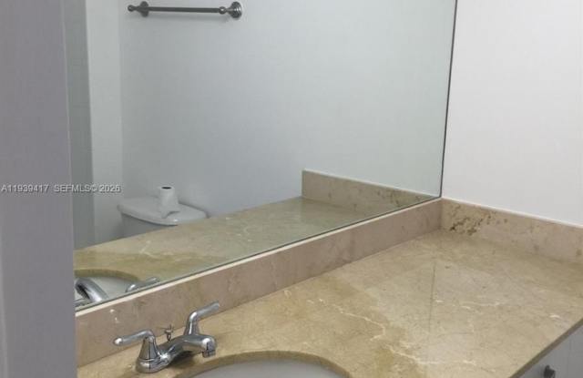 2030 S Douglas Rd photos photos