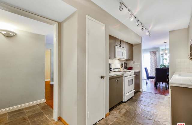 1940 AVE N HIGHLAND Gallery 3
