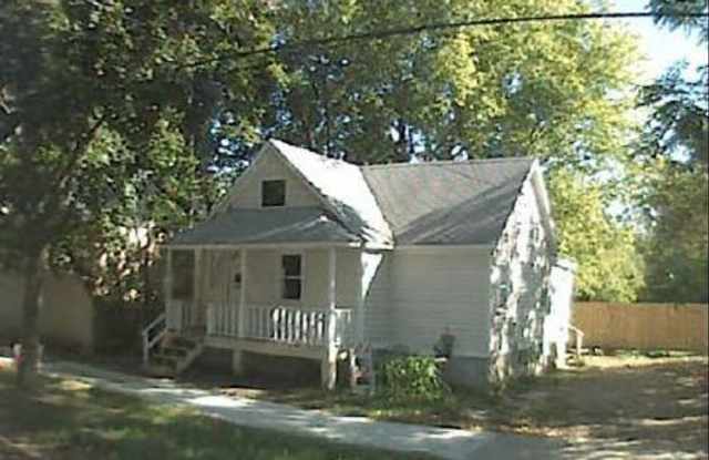 Grand Rapids N.W. Downtown 2 Bdrm Bungalow photos photos