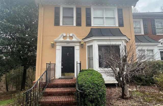 200 Brantley Road Gallery 1