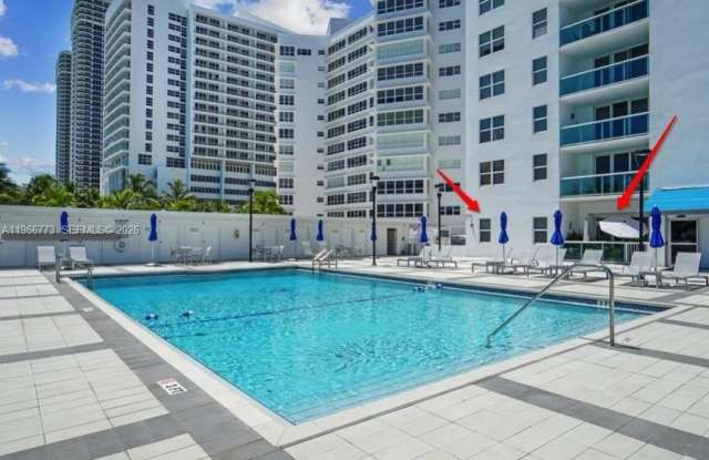 5001 Collins Ave photos photos