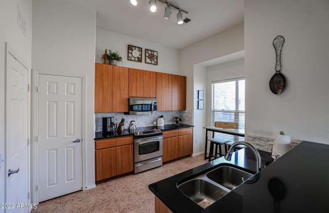 14250 W WIGWAM Boulevard Gallery 2