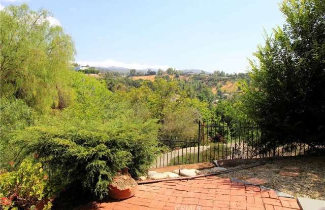 22668 Macfarlane Drive photos photos