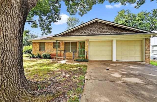 Charming 3BR House in Sherman photos photos Charming 3BR House in Sherman photos photos