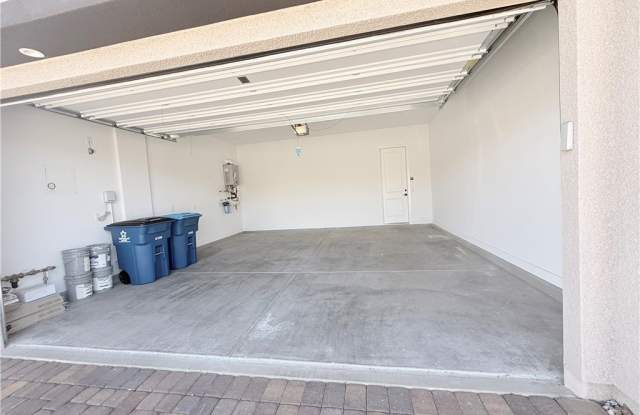127 Hudson Terrace Lane Gallery 3