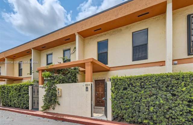 3864 NE 167th St - 3864 Northeast 167th Street, North Miami Beach, FL 33160