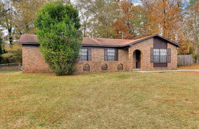 2365 Basswood Dr photos photos