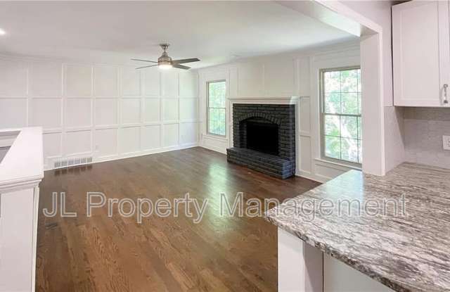 10020 Oakridge Drive Gallery 4