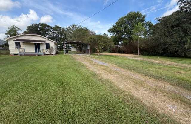 Conveniently located Beaumont Home for Rent! Gallery 3