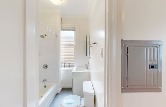 840 CALIFORNIA Apartments Gallery 3