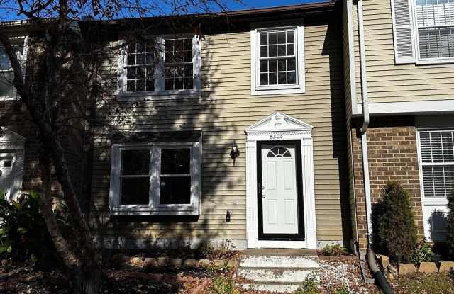 8305 PONDSIDE TERRACE photos photos