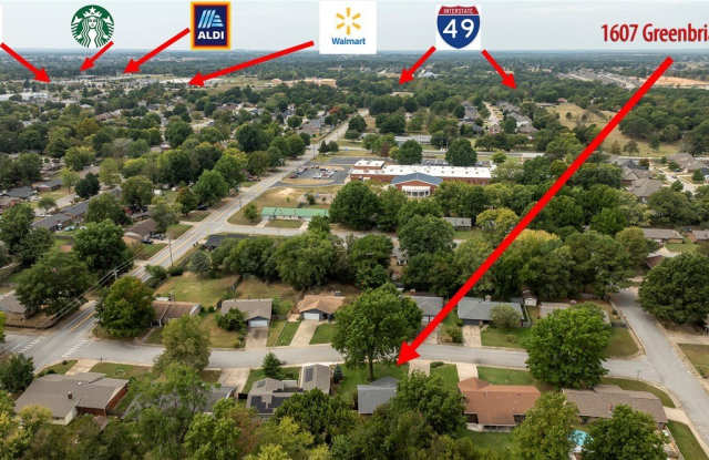1607 Greenbriar Street Gallery 4