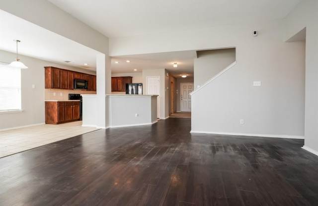 12617 Summerwood Drive Gallery 3