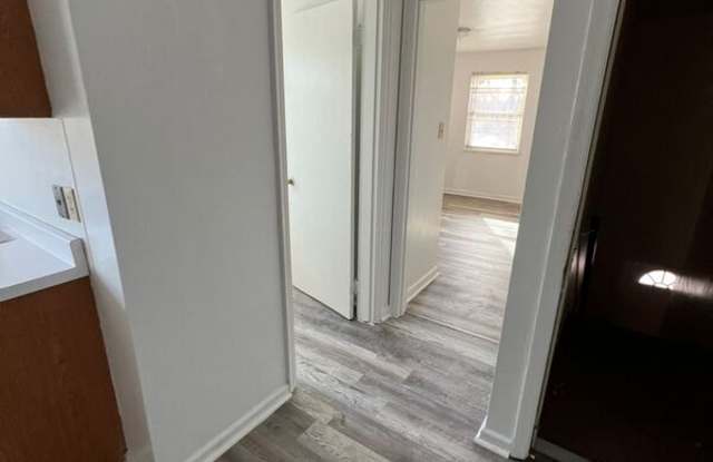 250 Basswood Avenue - 3 Gallery 3