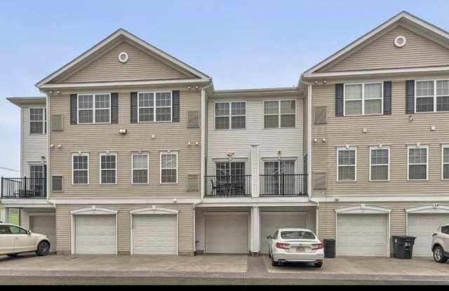 7 TRIBECA AVE photos photos