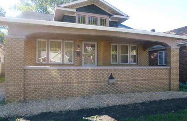 1230 North 9th Street - 1230 North 9th Street, Terre Haute, IN 47807