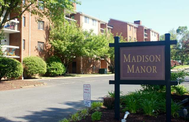 First Floor 2 bedroom condo for rent! 1112-1 Blue Ridge Dr photos photos