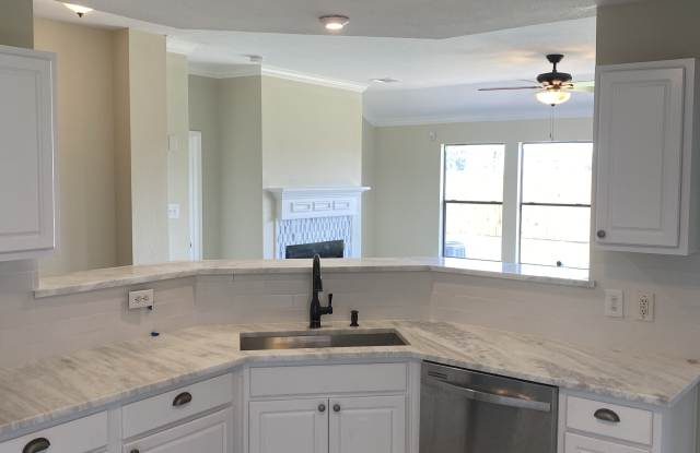 5001 East Parma Drive - 5001 East Parma Drive, Rosenberg, TX 77471