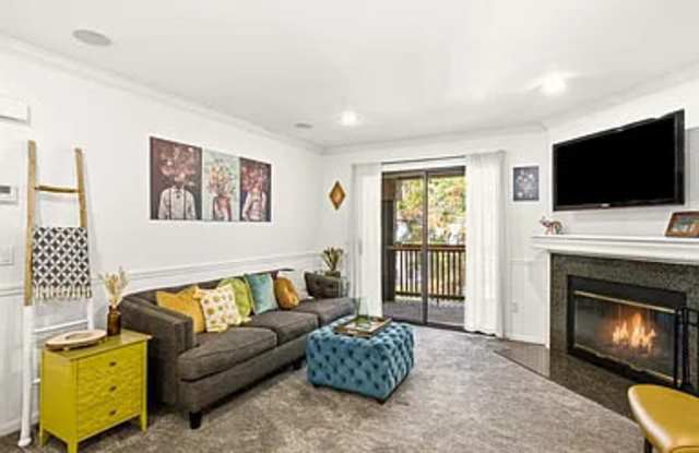 12015 Alta Carmel Gallery 2
