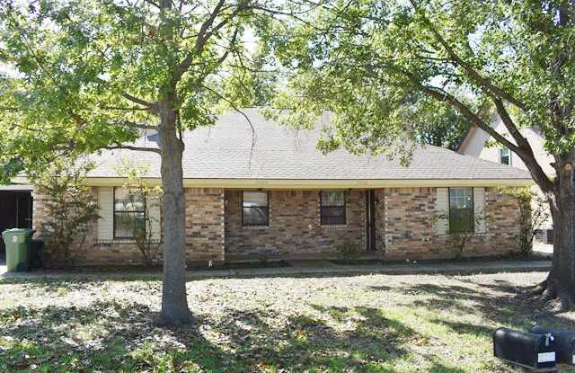 7722 Sable Ln - 7722 Sable Lane, North Richland Hills, TX 76182