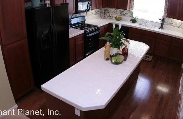 2709 Persimmon Court Gallery 2