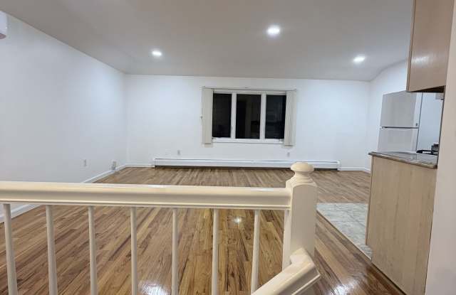 282 Ramona Avenue Gallery 2