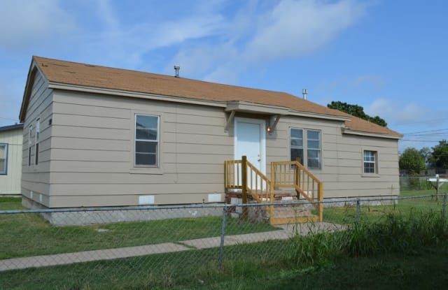 1519 SW New York Ave - 1519 Southwest New York Avenue, Lawton, OK 73501