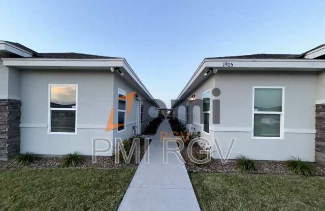 1905 Stauffer St photos photos 1905 Stauffer St photos photos