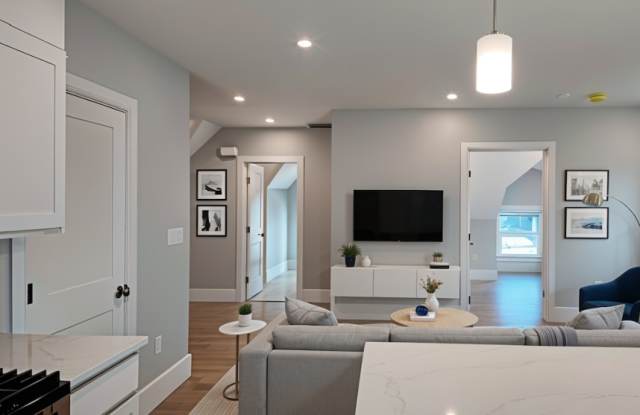 28 Brooks photos photos