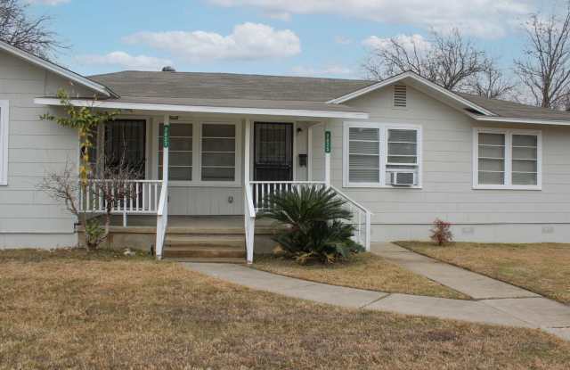 1 BEDROOM DUPLEX Gallery 2