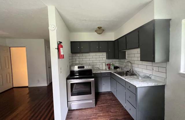 511 SanJuan Drive - East Gallery 2