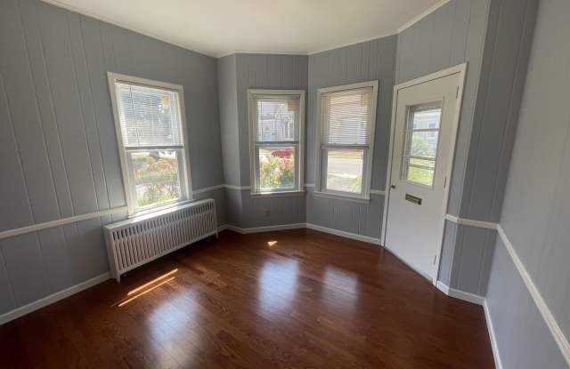 213 Chelsea Avenue photos photos