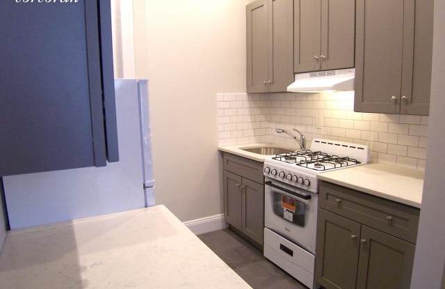 246 Vanderbilt Avenue Gallery 3