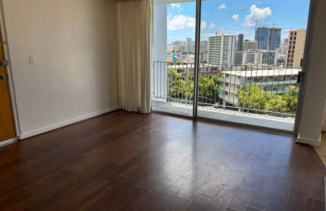 Victoria Mansions - 2 Bdrm/1 Bath/1 Prkg - $1,900 - 1456 Thurston Avenue, Honolulu, HI 96822