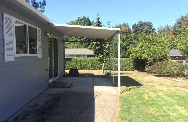 10307 SE Flavel Ct Gallery 2