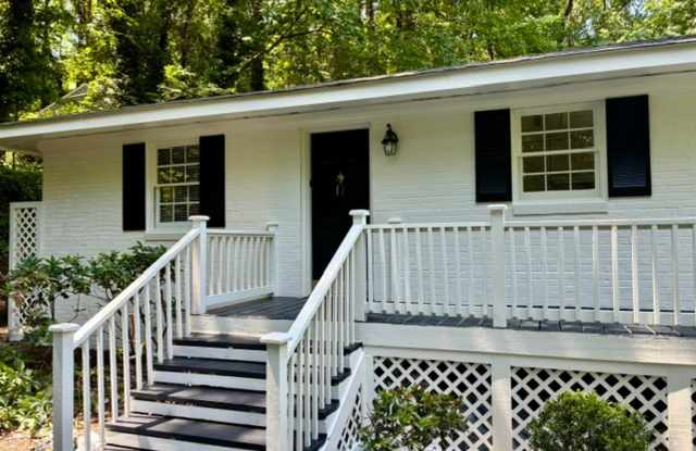 Heart of Chapel Hill! Roosevelt is ready for you!  4 bedrooms/3 bathrooms photos photos