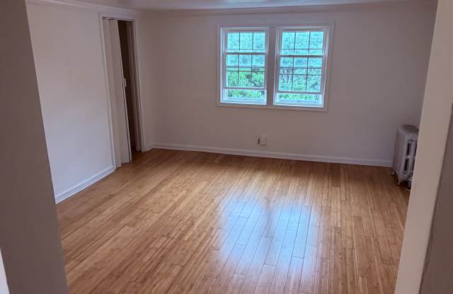 931 James Avenue Gallery 2