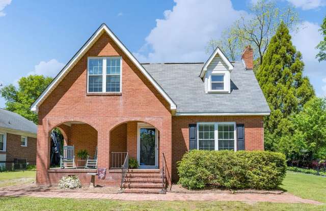 Exclusively Offered By Muse Realty LLC photos photos