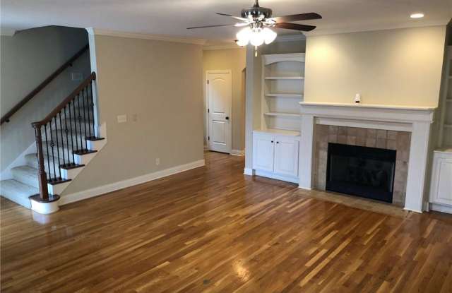 12640 Apsley Ln Gallery 2