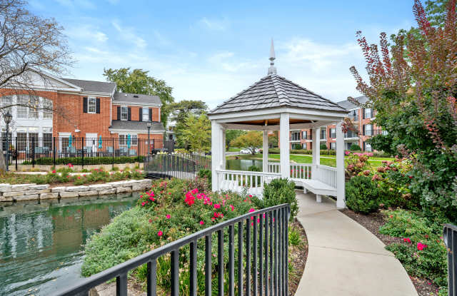 Versailles on the Lakes Oakbrook Gallery 2