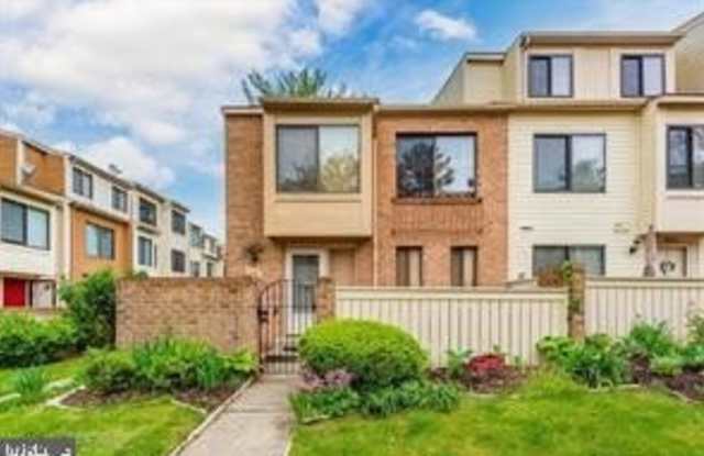 14 DOCENA CT photos photos