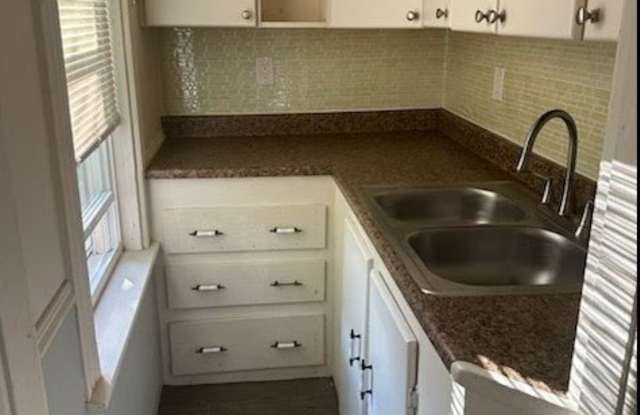 104 Rodney St photos photos