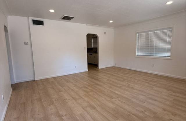 1150 North Magnolia Avenue - 3 Gallery 3
